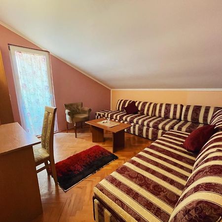 Vila Duricic 300M Od Mora Hotel เดโนวิชี ภายนอก รูปภาพ