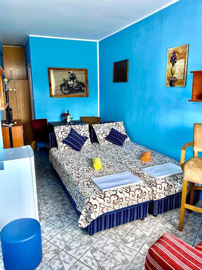 Vila Duricic 300M Od Mora Hotel เดโนวิชี ภายนอก รูปภาพ