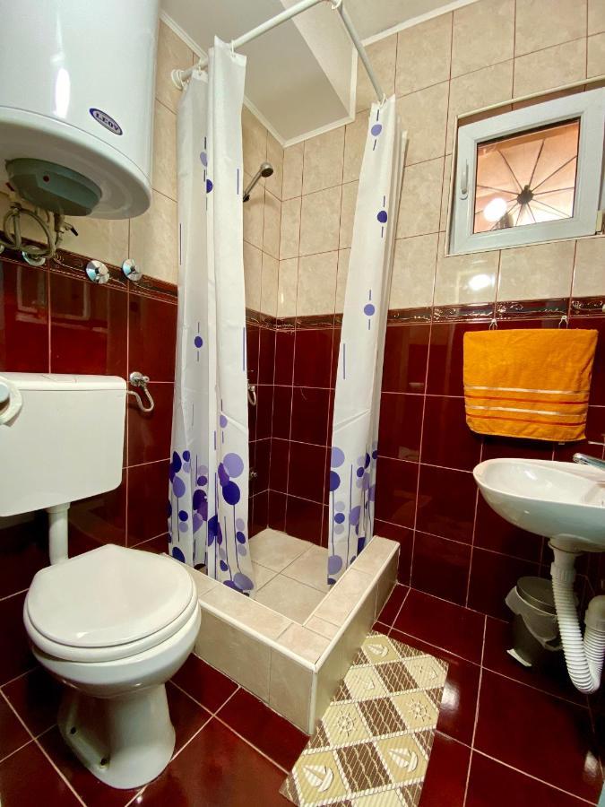 Vila Duricic 300M Od Mora Hotel เดโนวิชี ภายนอก รูปภาพ