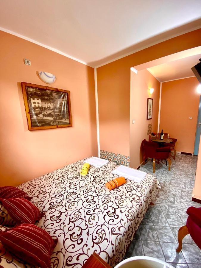Vila Duricic 300M Od Mora Hotel เดโนวิชี ภายนอก รูปภาพ