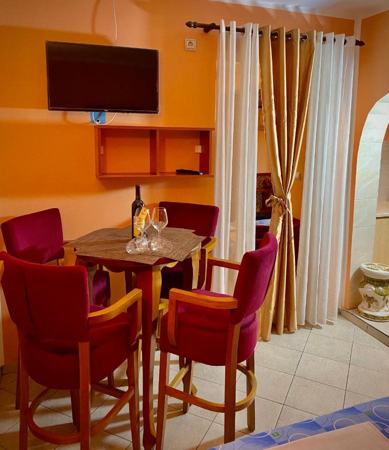 Vila Duricic 300M Od Mora Hotel เดโนวิชี ภายนอก รูปภาพ
