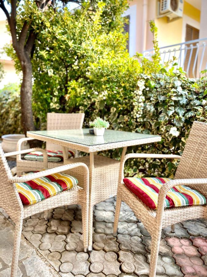 Vila Duricic 300M Od Mora Hotel เดโนวิชี ภายนอก รูปภาพ