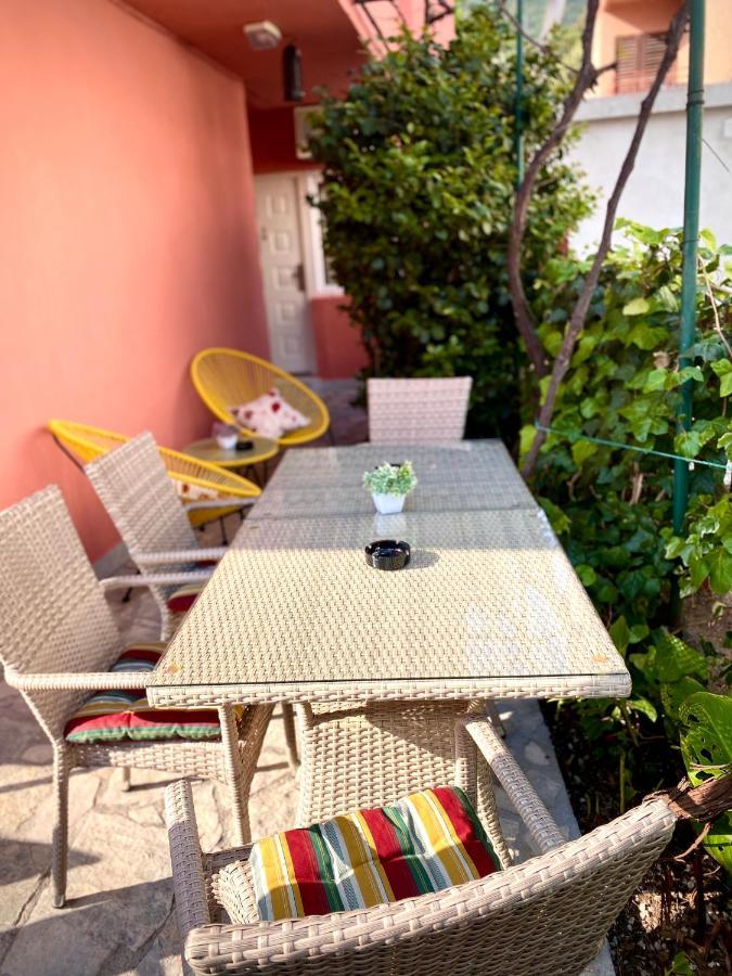 Vila Duricic 300M Od Mora Hotel เดโนวิชี ภายนอก รูปภาพ